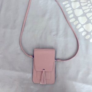 Petit Pink Crossover Travel Bag